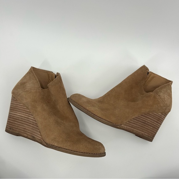 Lucky Brand Heeled Booties - Picture 6 of 6